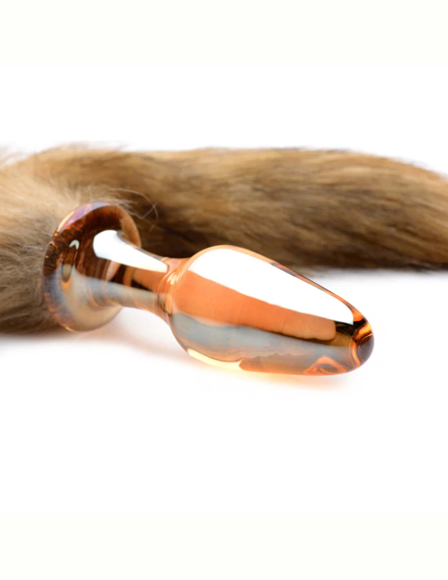 Photo of the fox tail glass anal plug.